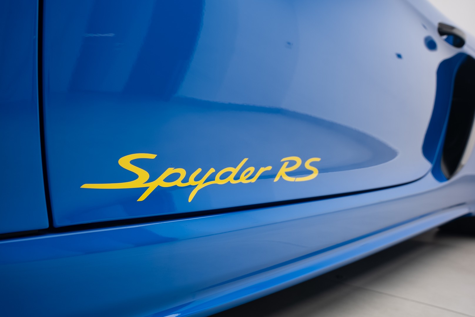 2025 PORSCHE 718 SPYDER RS
